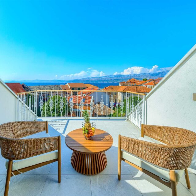 Olive Grove Escape 303